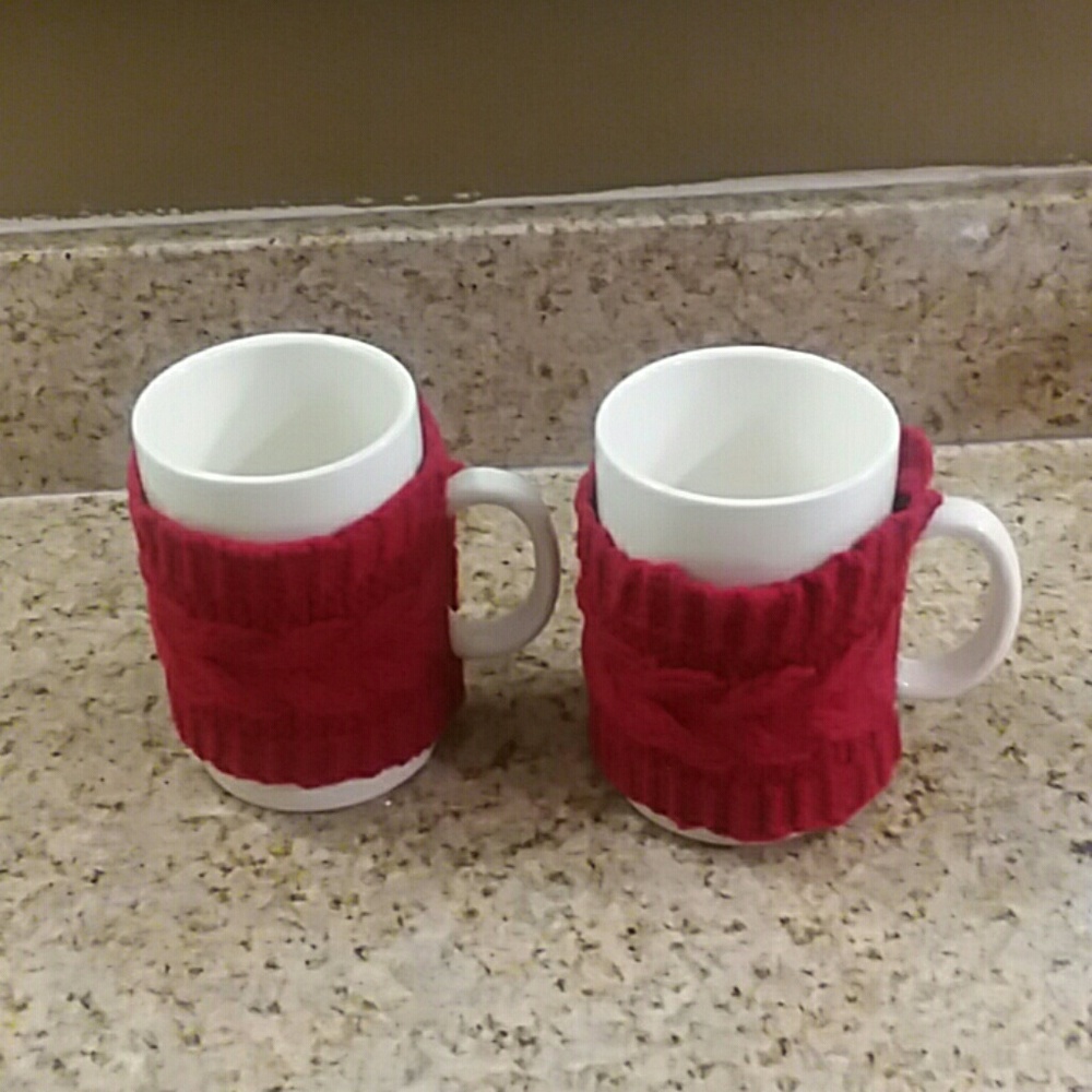 Hallmark Ivory With Knitted Red Sweater Removable